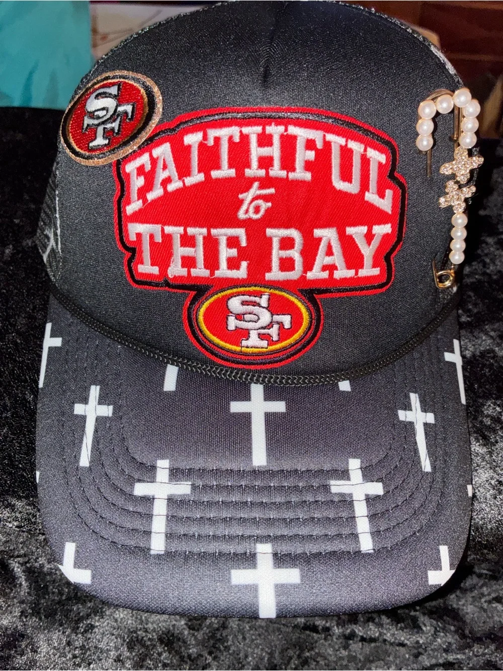 San Francisco Faithful to the Bay custom trucker hat small brim - Black & Red